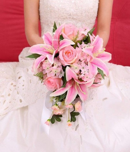 آخر تصميمات باقات الورود في الأعراس!
