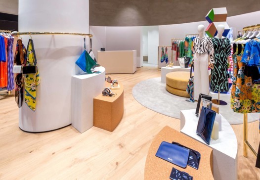 Diane Von Furstenberg ومتجر جديد في دبي مول