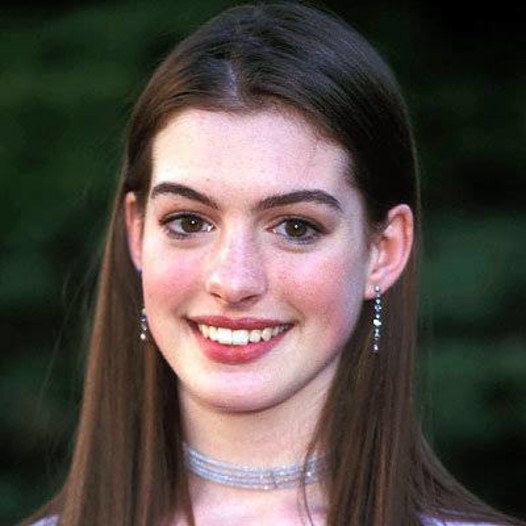 Anne Hathaway على مرّ السنين