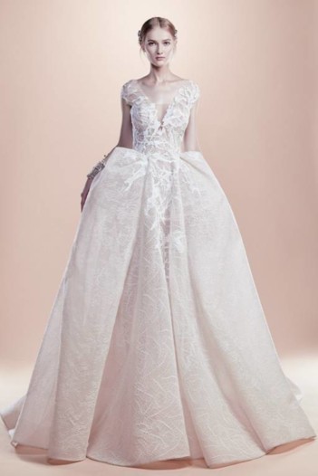 Esposa Couture تحتفل بالحب من خلال أزياء الزفاف!