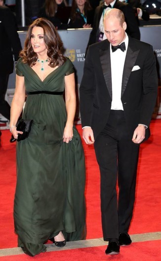 أزياء النجوم في حفل توزيع جوائز ال BAFTA لهذا العام!