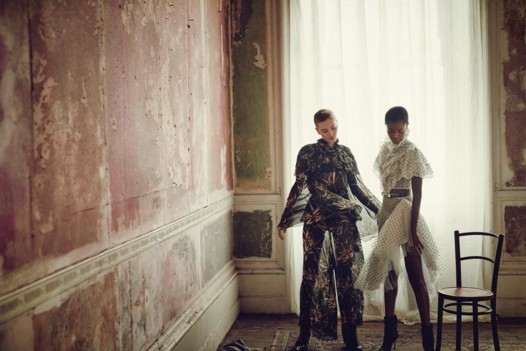 حملة فساتين السهرة من NET-A-PORTER
