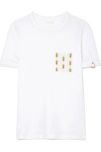 NET-A-PORTER يحتفل بالنساء مع طرح ستّة تصاميم حصرية!