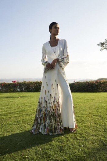 NET-A-PORTER ومجموعات كبسولية لشهر رمضان المبارك