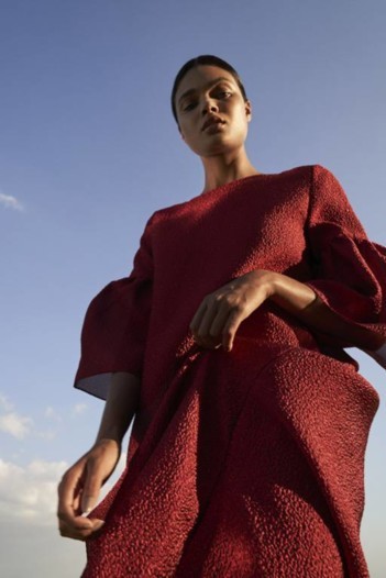 NET-A-PORTER ومجموعات كبسولية لشهر رمضان المبارك