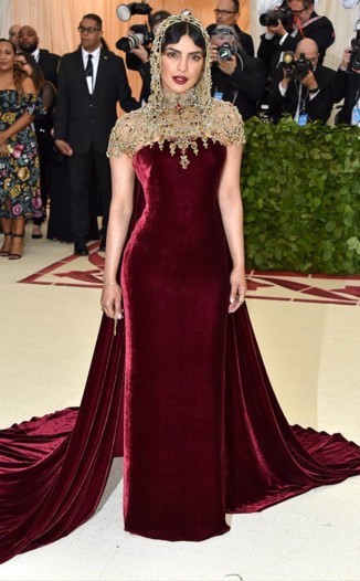 ماذا إرتدت النجمات في حفل الـMET Gala لعام 2018؟