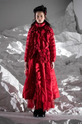 مجموعة Moncler Simone Rocha المبتكرة من علامة Moncler