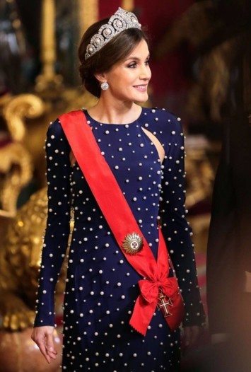 هل تفوقت ملكة إسبانيا على كيت مدلتون وميغان ماركل؟