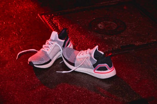 Adidas تتعاون مع آلاف العدائين لإنتاج حذاء جديد