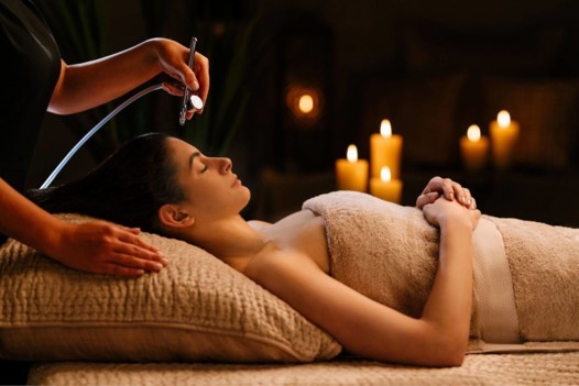 منتجات ليندا ميريديث الآن في Coya Spa