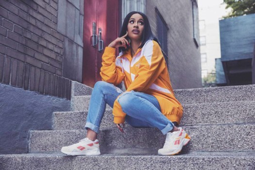 Reebok ولمحة راب مزدوجة مع Cardi B و Future