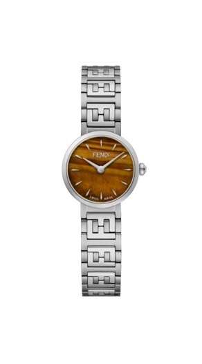 ساعة يد ثمينة تزين المعصم من Fendi