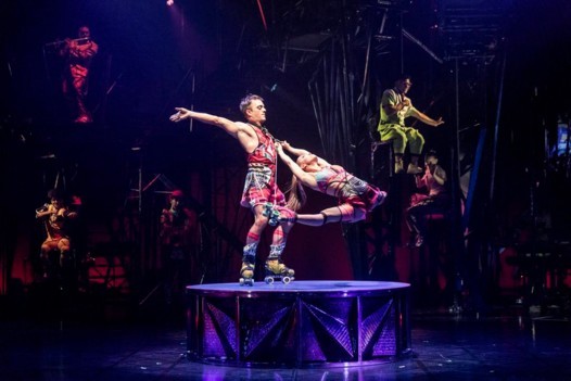 Cirque Du Soleil يقدم عروضه للمرة الأولى تحت القبة الكبيرة