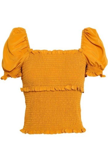 الأزياء الملائمة لعطلات الصيف من THE OUTNET