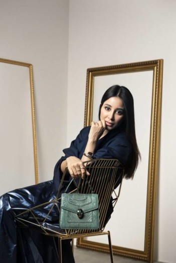 أسيل عمران وبولغري يعانقان الأصالة والفنون المعاصرة