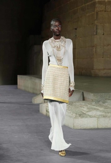 حوار خاص عن مجموعة شانيل Métiers d'Art