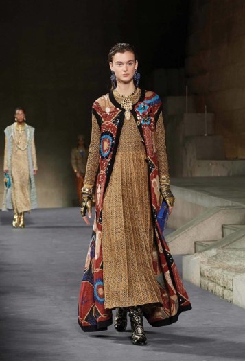 حوار خاص عن مجموعة شانيل Métiers d'Art