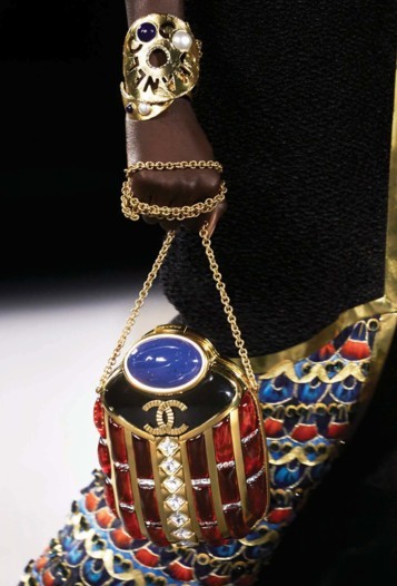 حوار خاص عن مجموعة شانيل Métiers d'Art