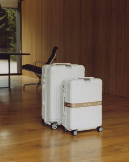 موسم الأعراس مع RIMOWA