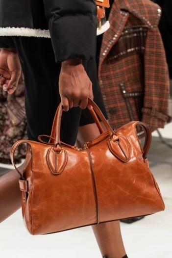 TOD'S وحقائب أنيقة لخريف وشتاء 2020