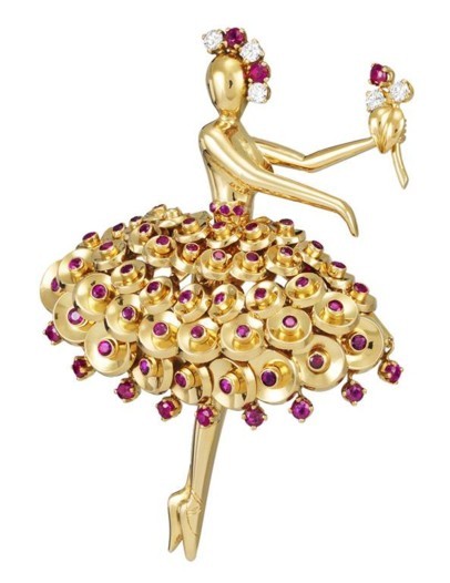 Van Cleef & Arpels دبي أوبرا تستضيف معرض Delicate Dancers