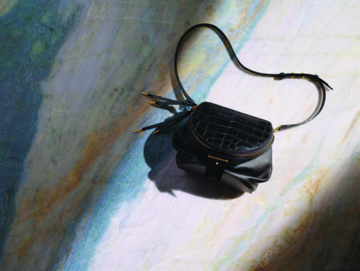 Bally تُقدّم حقيبة Harryet