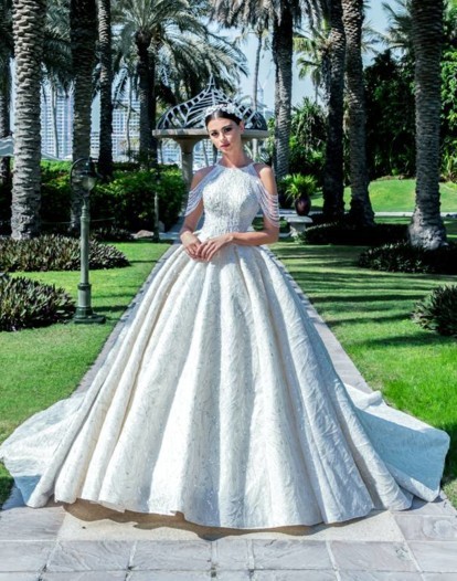 المجموعة المثالية لأزياء الزفاف 2020 من Esposa