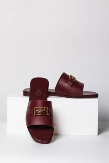 Hermès وأحذية الخف المفتوحة
