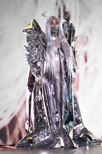 أغرب إطلالات الليدي غاغا في حفل توزيع جوائز VMA