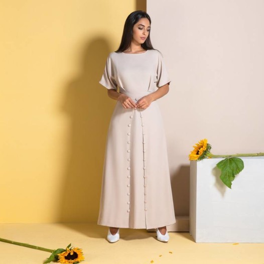 Dana Al Ansari والأسلوب الأنثوي والعصري