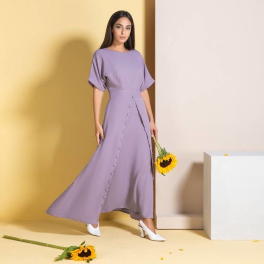Dana Al Ansari والأسلوب الأنثوي والعصري