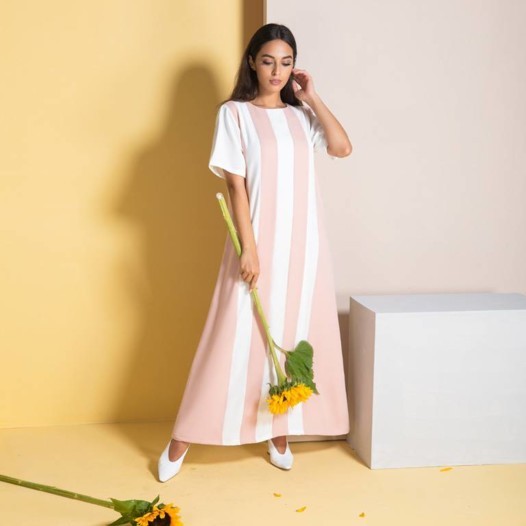 Dana Al Ansari والأسلوب الأنثوي والعصري