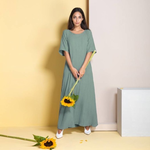 Dana Al Ansari والأسلوب الأنثوي والعصري