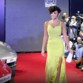 عرض أزياء مبهر داخل معرض بورش!