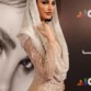 صيحة الفساتين الموصولة بغطاء الرأس