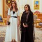 الملكة رانيا تتحفنا بأناقة قلّ نظيرها