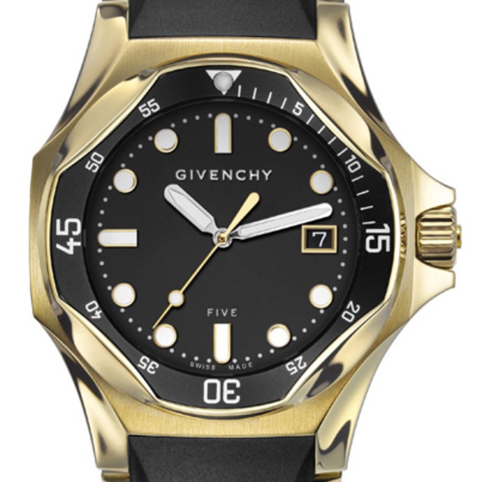 إهدي رجلكِ ساعة Givenchy Five Shark العصرية!
