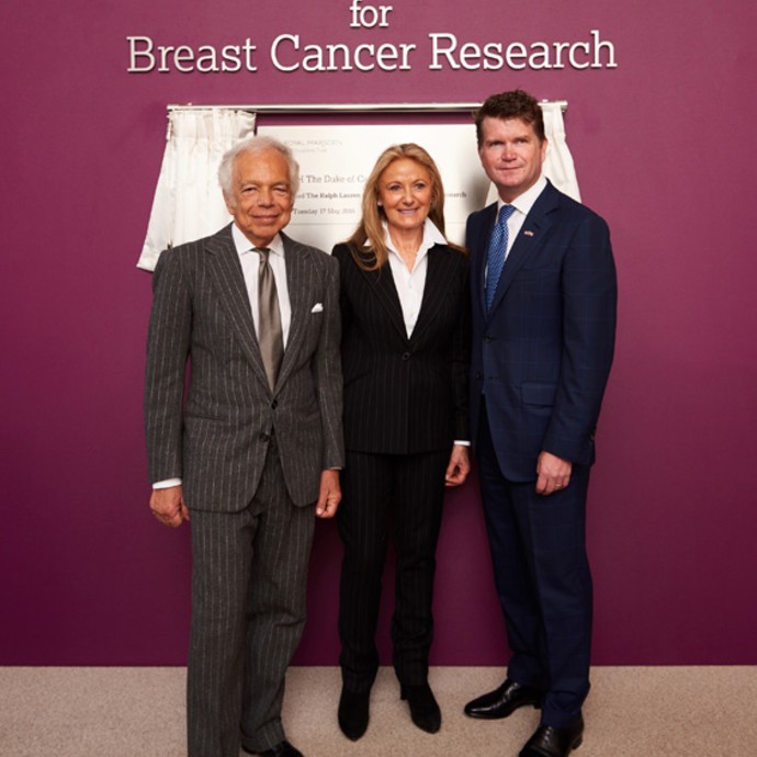 الأمير وليام يفتتح مركز لأبحاث سرطان الثدي