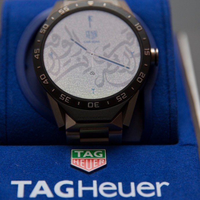 TAG Heuer تطلق رسمياً أولى ساعة ذكية بواجهة عربية