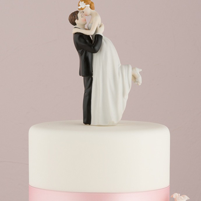 كعكة الزفاف تكشف أن الزواج محكومٌ عليه بالفشل!
