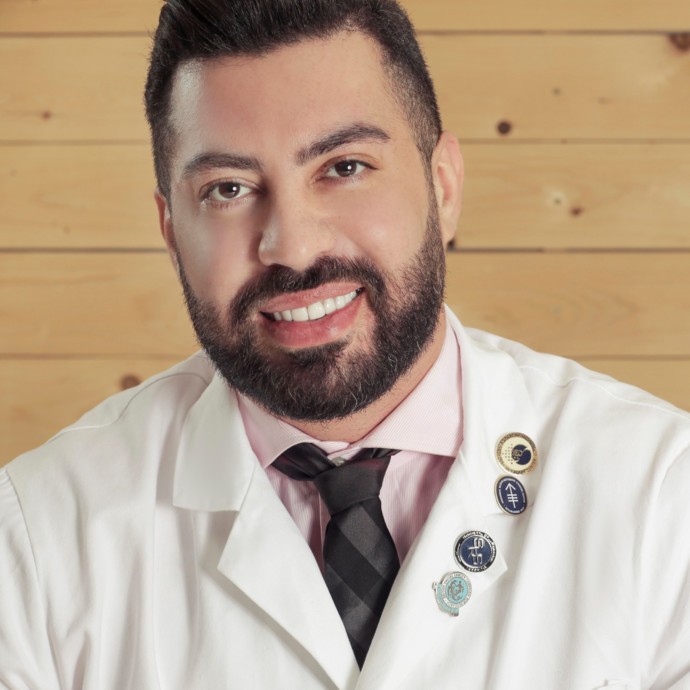 Dr. Kassem Shmaissany أخصائي جراحة الأورام السرطانية بأحدث الطرق!