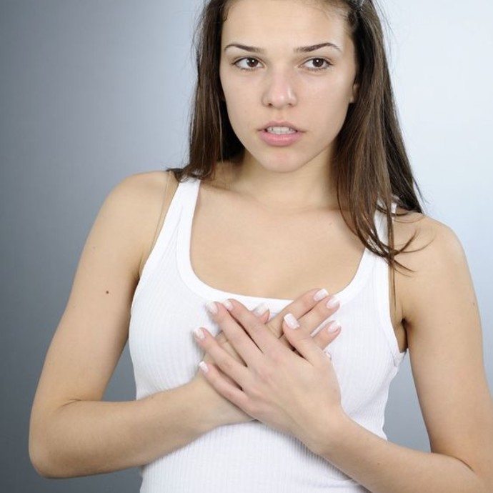 5 أعراض تنذر بالإصابة بسرطان الثدي