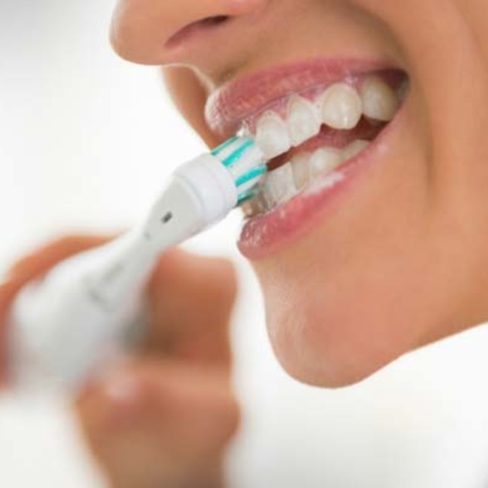 13 عادة سيّئة ينبغي تجنّبها عند تنظيف الأسنان