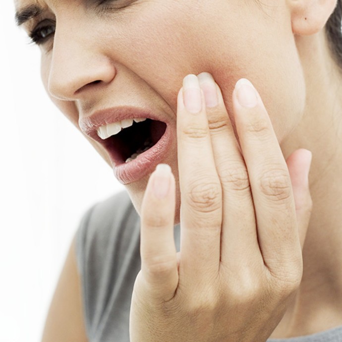 علاج ألم الأسنان في المنزل