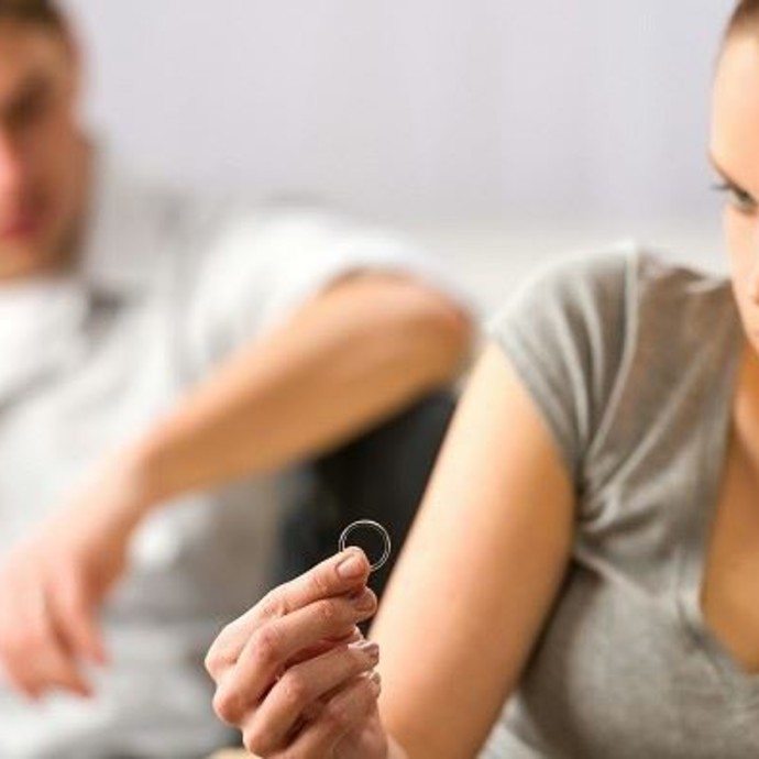 6 تحذيرات تشير أنك تقدّمين الكثير من التضحيات في العلاقة