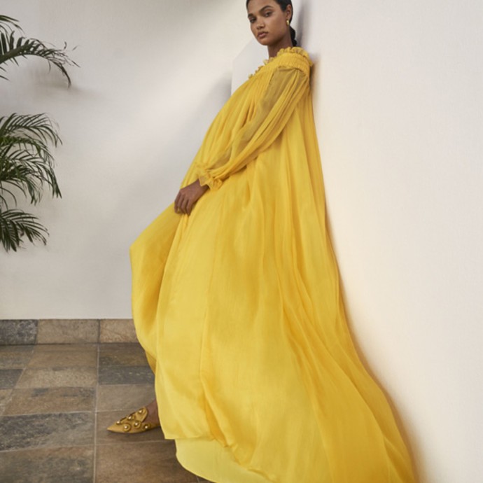 NET-A-PORTER ومجموعات كبسولية لشهر رمضان المبارك