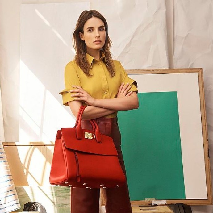 إكتشفي حقيبة STUDIO BAG من سلڤاتوري فيراغامو