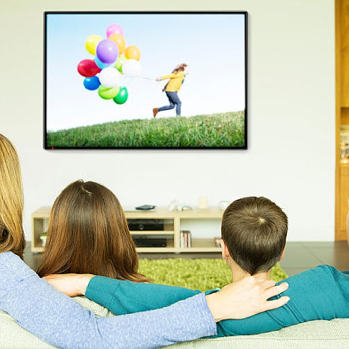 ما هي أفضل 8 فوائد لمشاهدة التلفاز؟