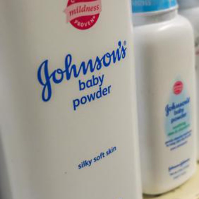 لماذا أغرمت Johnson & Johnson بدفع 4.69 مليار دولار أمريكي كتعويضات؟