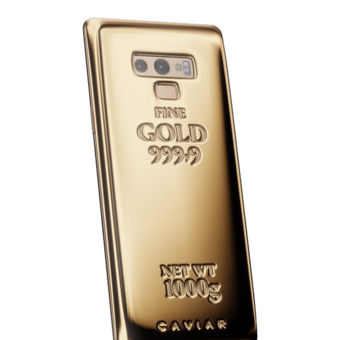 كافيار تقدم هاتفا بكيلوغرام من الذهب!